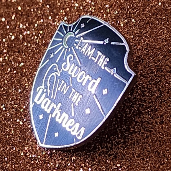 3/$20 I AM THE SWORD IN THE DARKNESS Game Of Thrones GOT Watcher Hard Enamel Pin - Picture 4 of 4